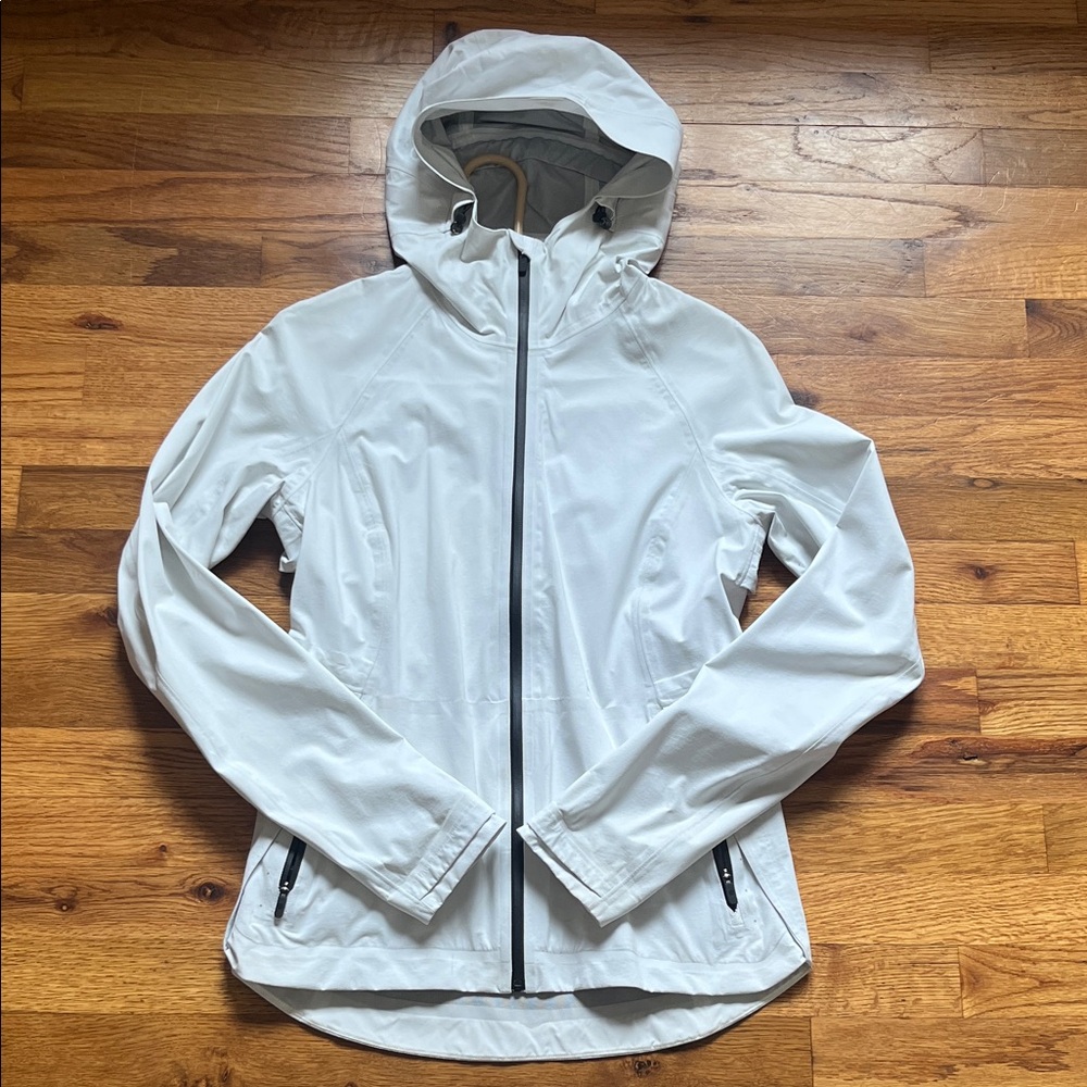 Lululemon rain coat, size 4, slim fit, white